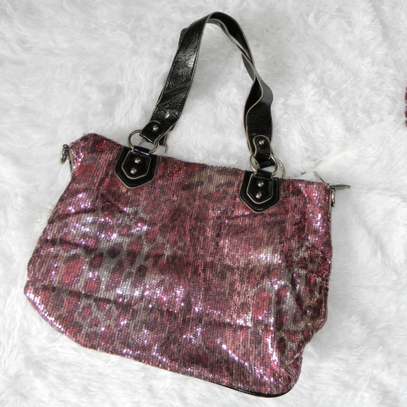 pink sparkly purse